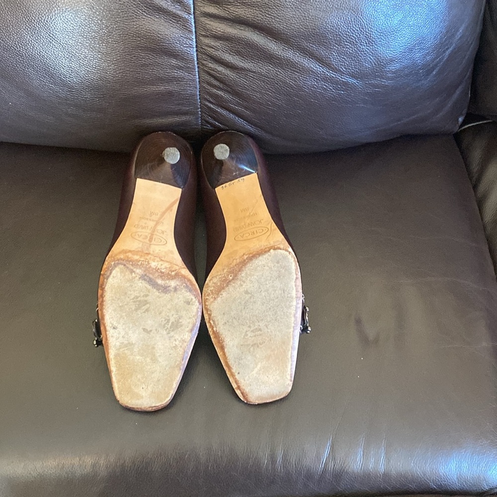 Shoes - Picture 6 of 8